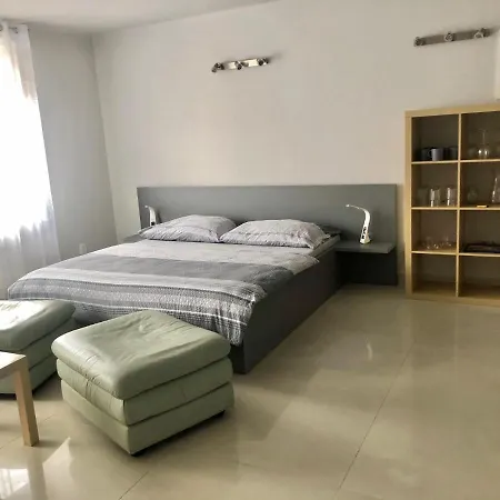 Zatisi 2 Apartment