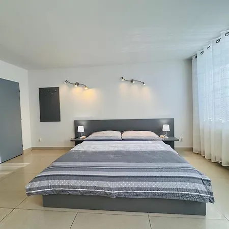 Zatisi 2 Lägenhet Olomouc