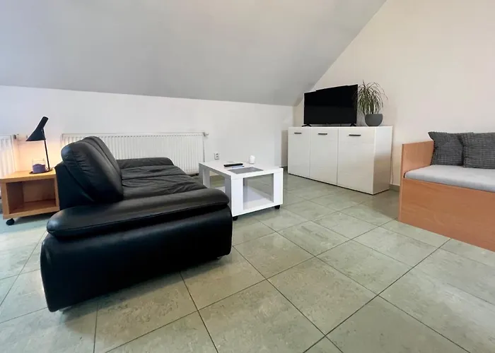 Zatisi 2 * 奥洛穆茨